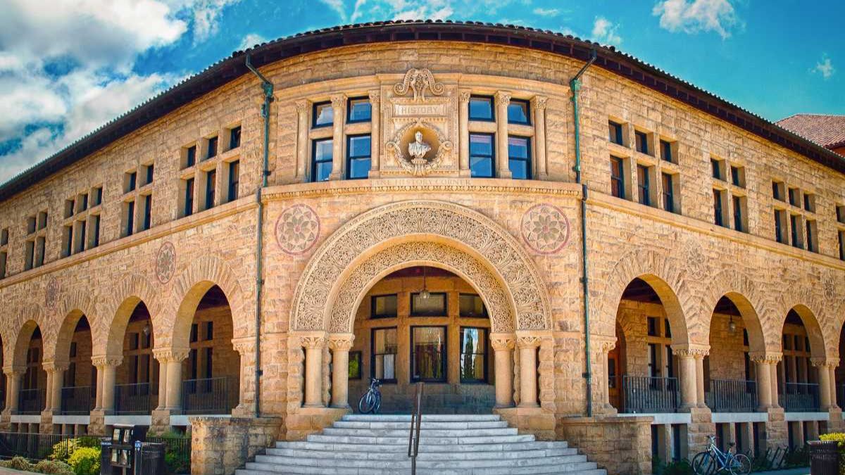 Top-Rated Tuition-Free Colleges In The U.S.