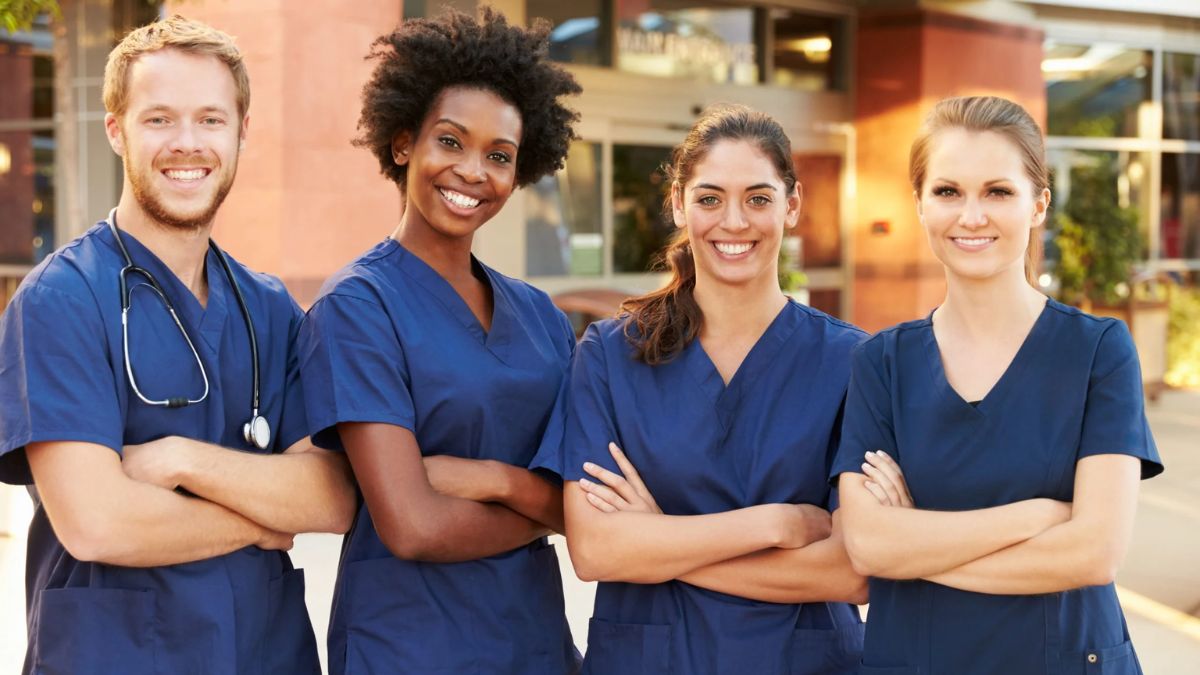 Exploring the Benefits of Nursing Scholarships in the USA