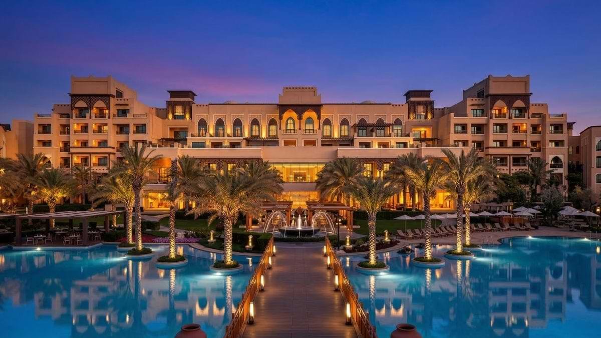 Abu Dhabi Luxury Beachfront Resorts (2026)